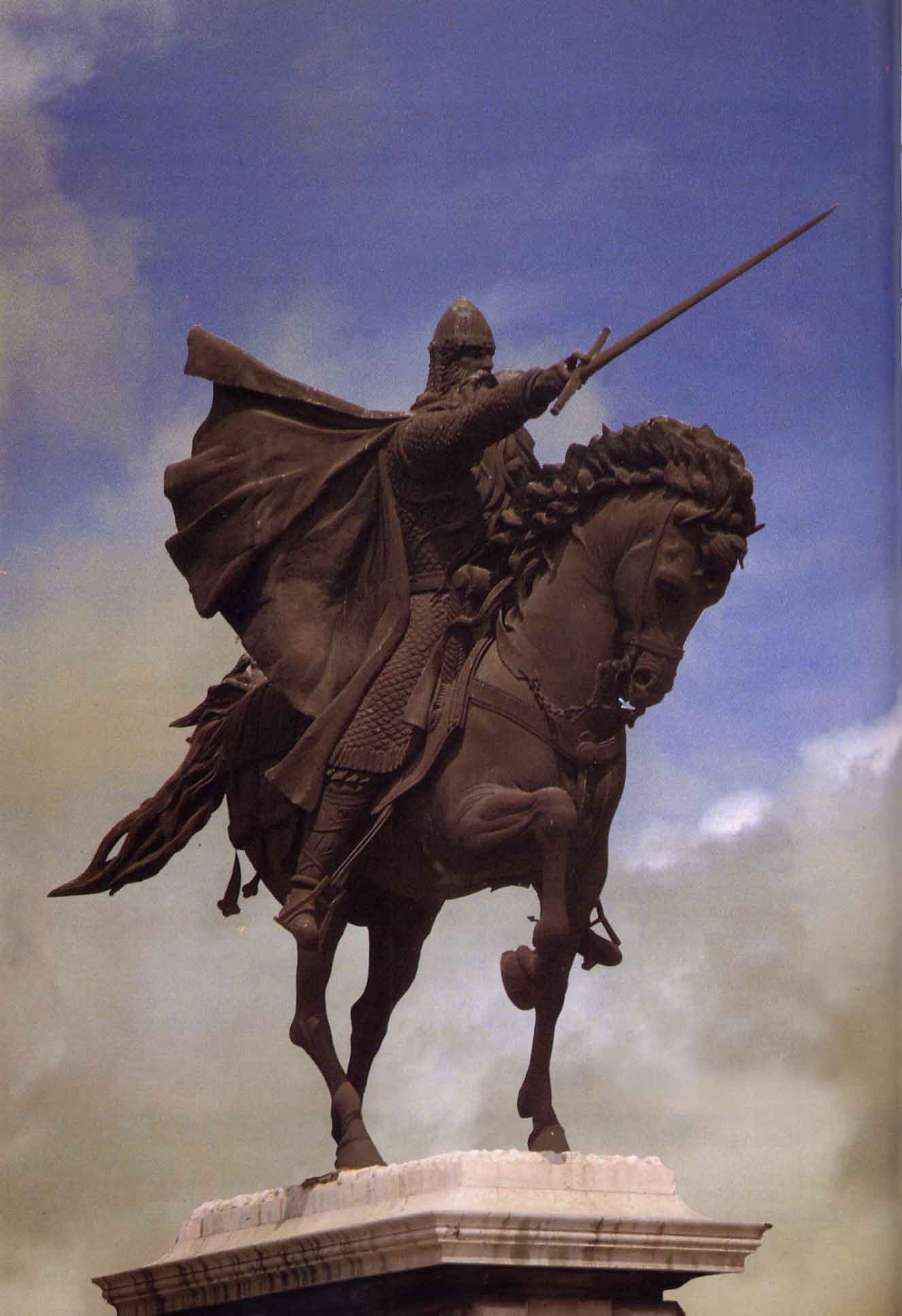 Estatua del Cid Campeador en Burgos. Por Juan Cristóbal.