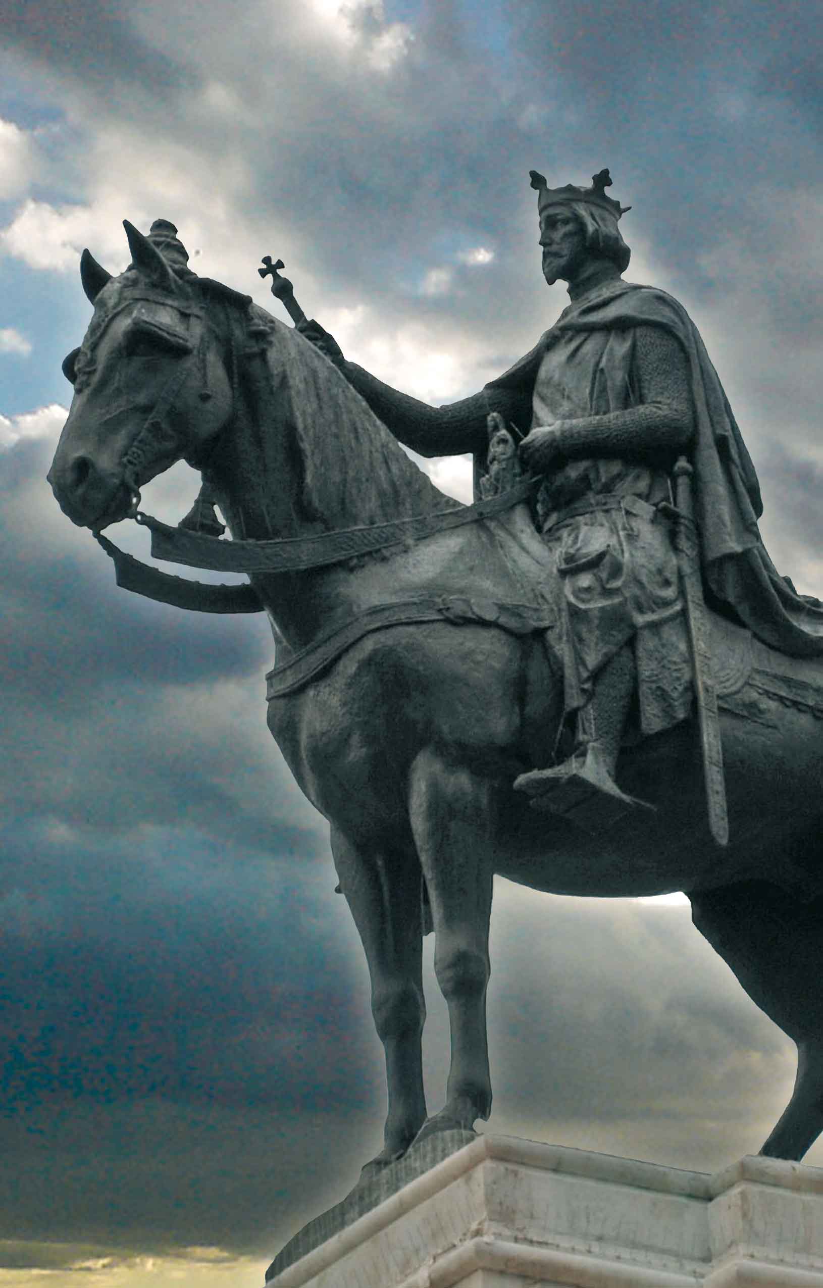 Estatua equestre de San Fernando en la Plaza Nueva de Sevilla, realizada por Joaquín Bilbao Martínez en 1924